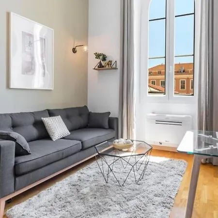 Deloye - Spacious Quiet Wac Near Old Town Apartment Nice